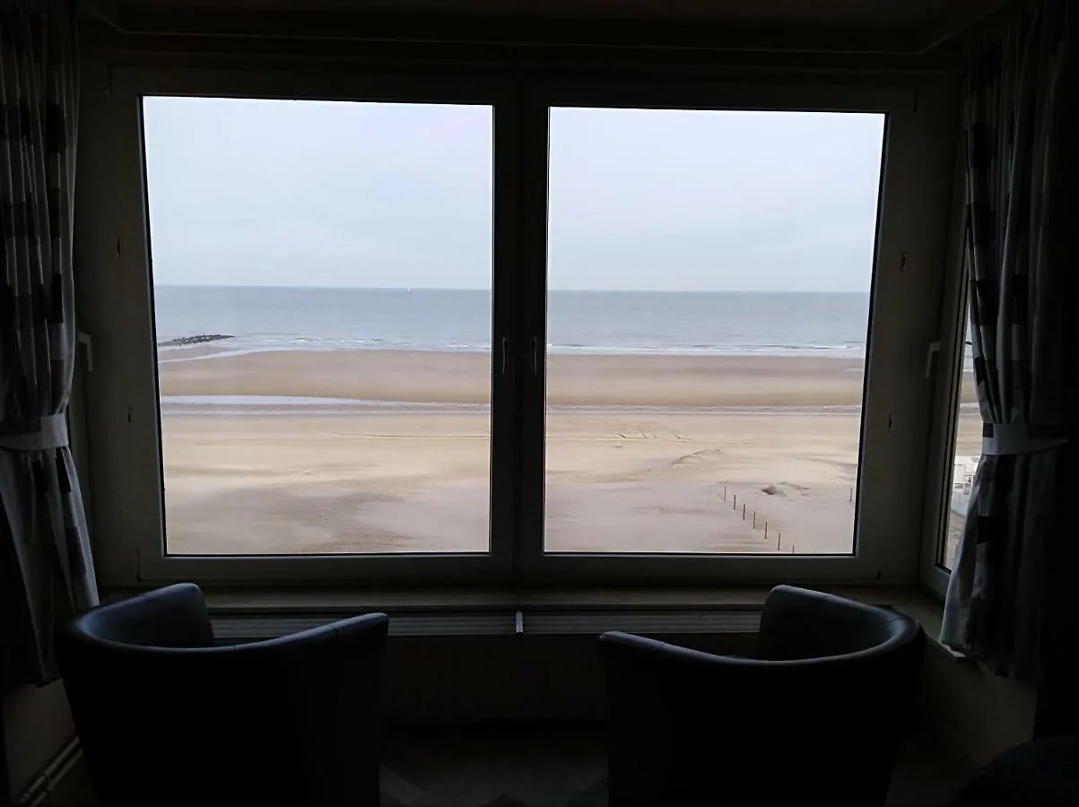 Apartment Toplocatie Middelkerke Frontal Sea View Belgium